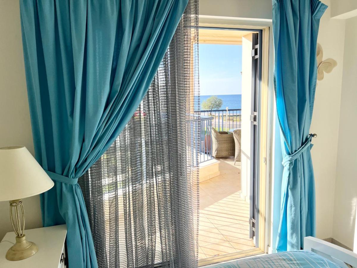 Odyssey Beach Front Apartment Chania  Luaran gambar